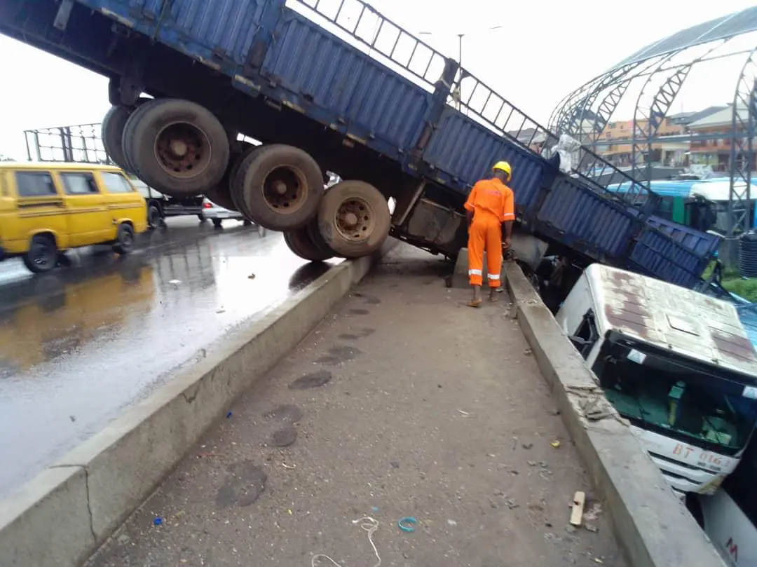 One dead as trucks collide on important Lagos bridge